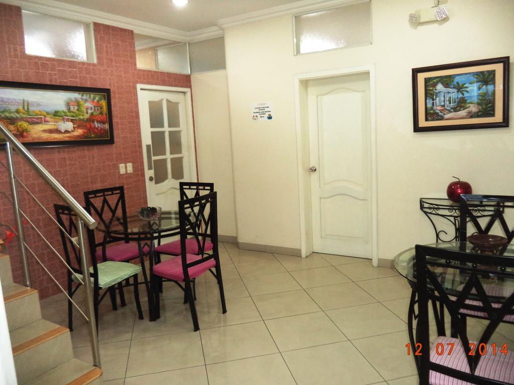 Hotel Jeshua Simmonds Guayaquil Esterno foto