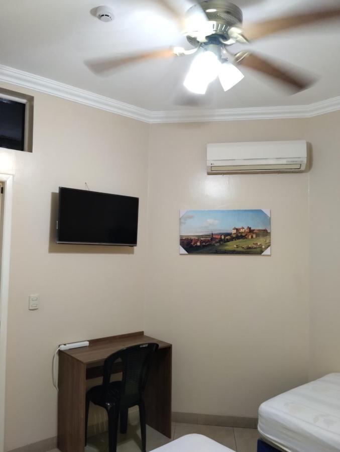 Hotel Jeshua Simmonds Guayaquil Esterno foto