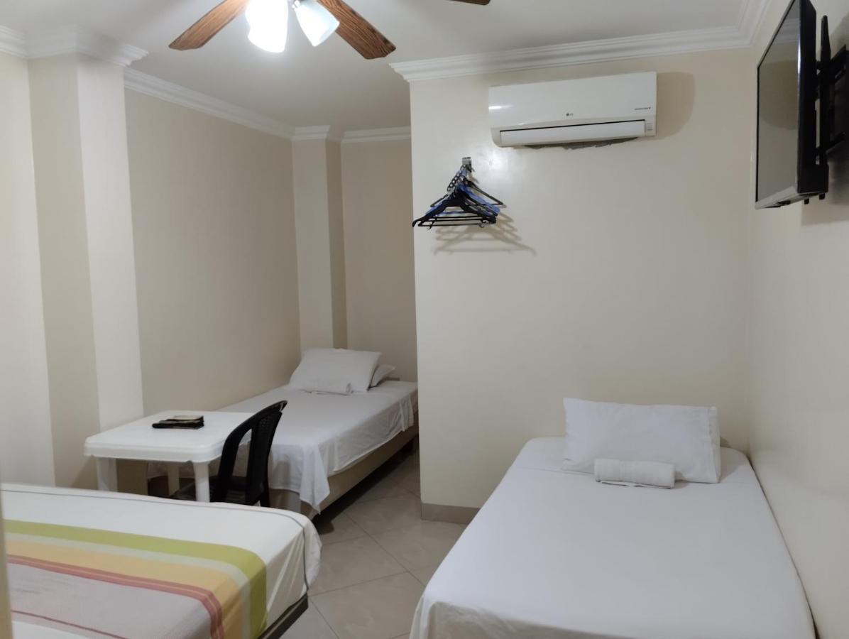 Hotel Jeshua Simmonds Guayaquil Esterno foto