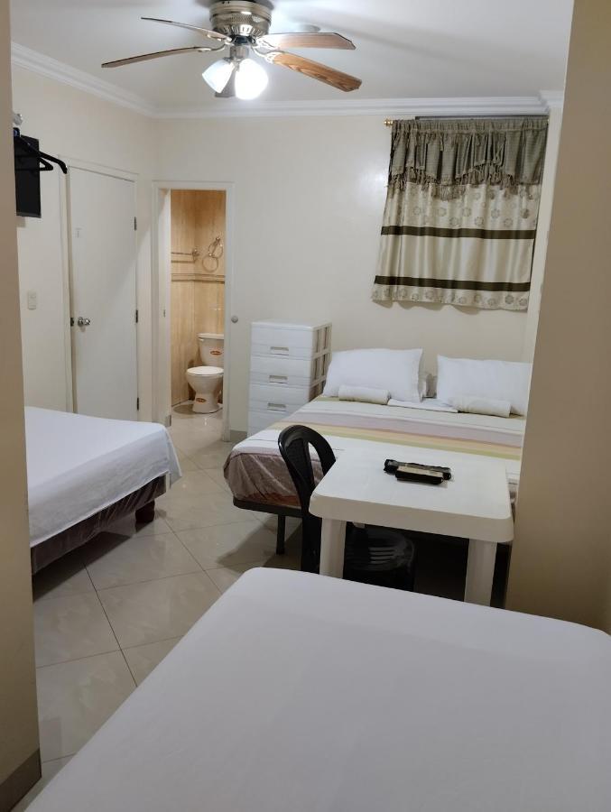 Hotel Jeshua Simmonds Guayaquil Esterno foto