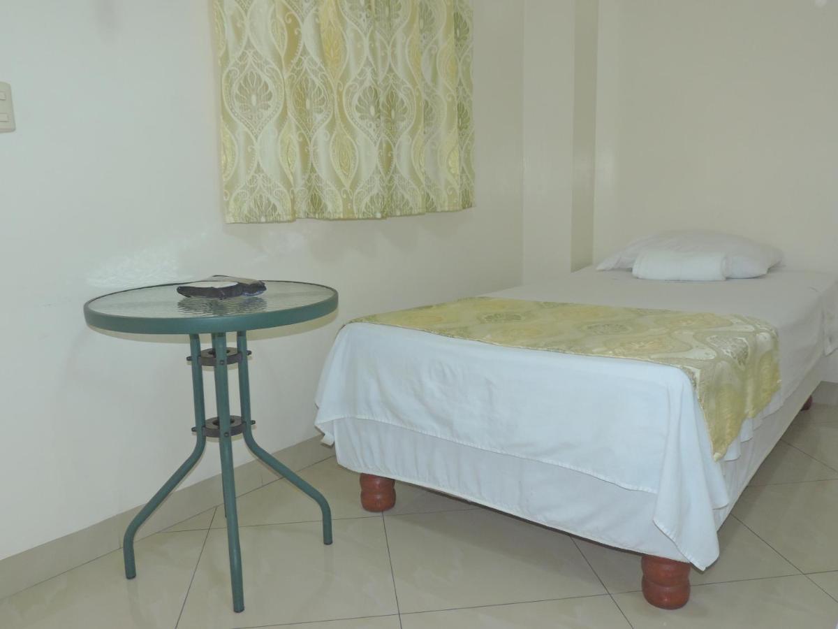 Hotel Jeshua Simmonds Guayaquil Esterno foto