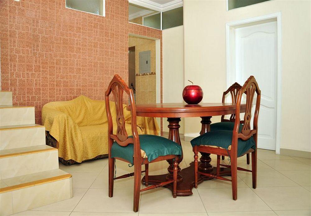 Hotel Jeshua Simmonds Guayaquil Esterno foto